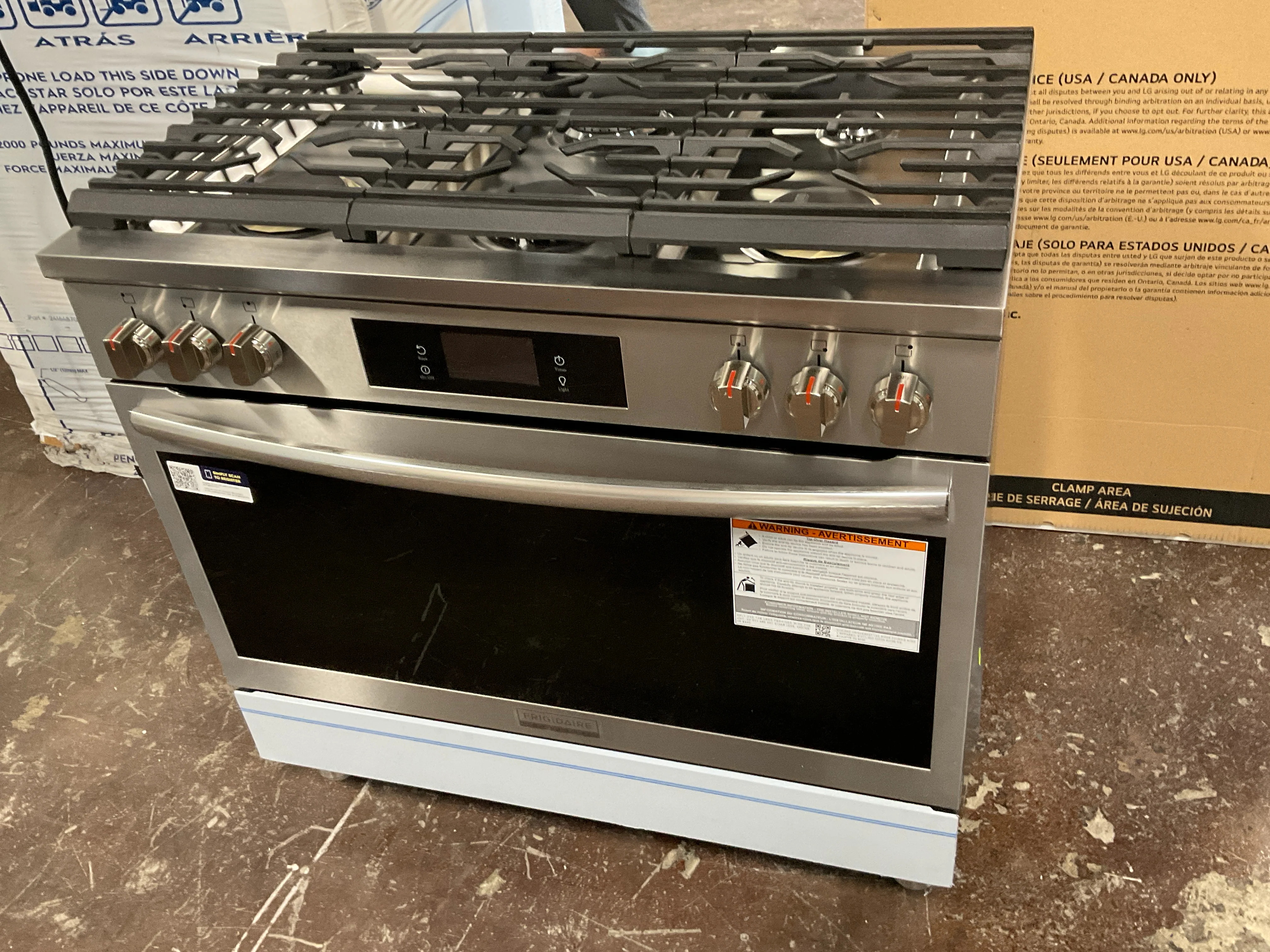 Frigidaire Gallery 36" Gas Range with Air Fry - Image 12