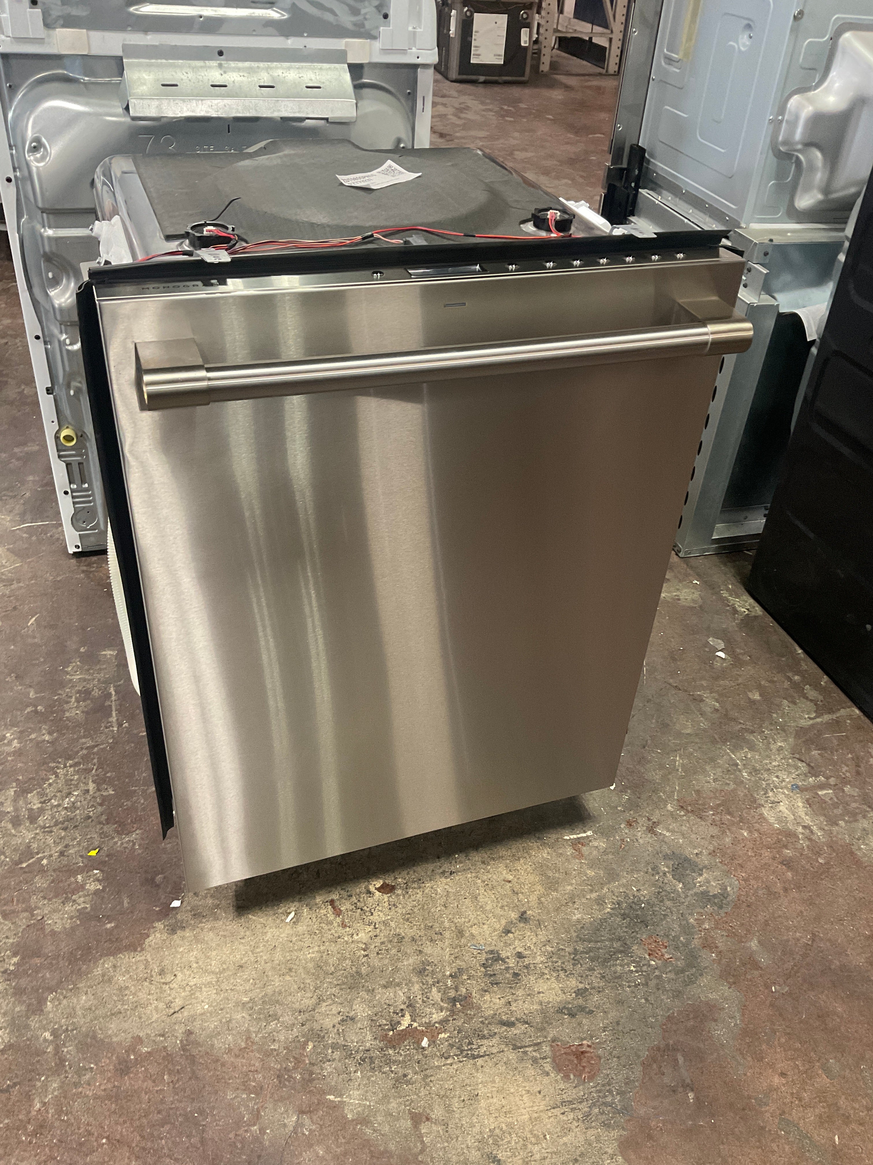 Monogram 24" Statement Fully Integrated Dishwasher - Image 9